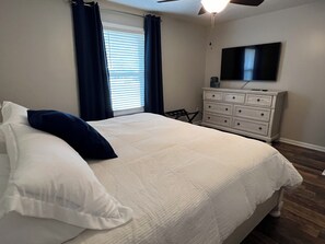 2 bedrooms, iron/ironing board, WiFi, bed sheets