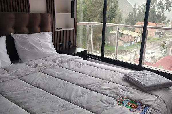 Egyptian cotton sheets, premium bedding, down comforters