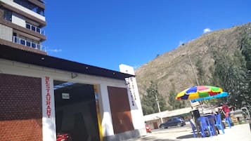 Esterni