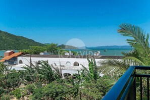 Double Room | Property grounds - Suíte 1 Ala pôr sol Residencial Solavir (Bombinhas)