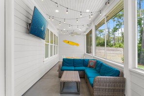 TV - Sandy Toes Retreat with LSV and Woodlands (Miramar Beach)