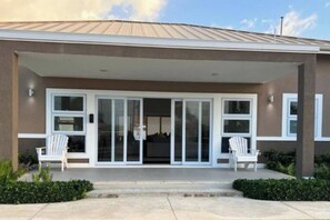 Exterior detail - Moss Ocean Lodge Jamaica (Lucea)