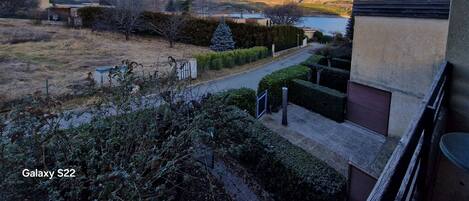 المنطقة المحيطة بالمنشأة