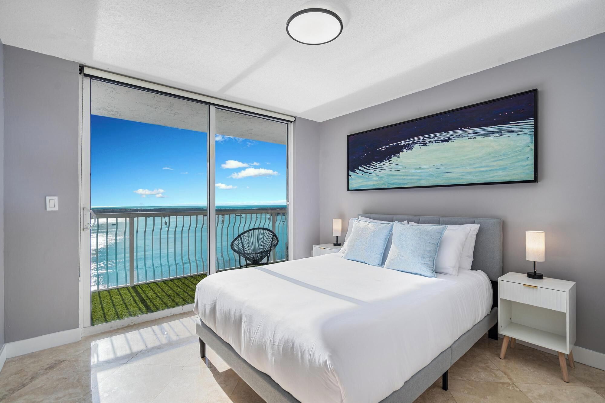 Design appartement, 3 slaapkamers, balkon, uitzicht op zee | Luxe beddengoed, individueel gedecoreerd, individueel gemeubileerd