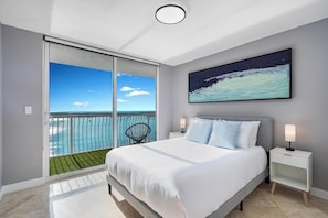 Design Condo, 3 Bedrooms, Balcony, Sea View | Premium bedding, individually decorated, individually furnished