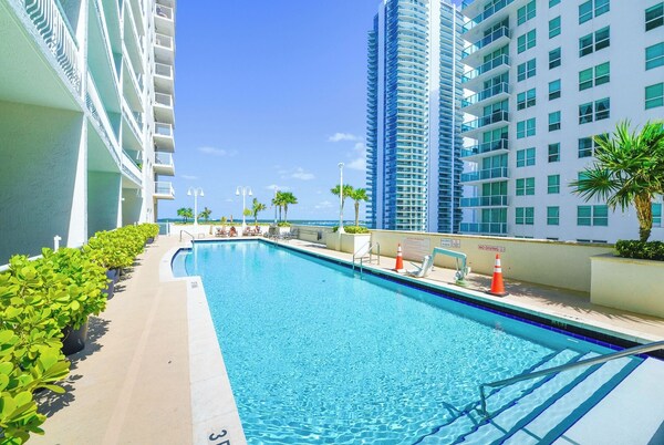 Chic Brickell Condos – Prime Location - Miami Seaquarium, Key Biscayne