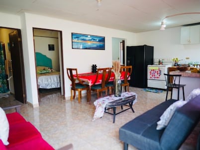 Pura vida tico's family-friendly casita in the central valley
