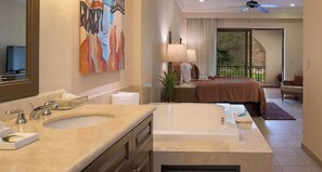 2 bedrooms, iron/ironing board, free WiFi, bed sheets - 2 bed, 3 bath, full kitchen, in-room laundry, balcony at tranquil golf resort (Ensenada Blanca)