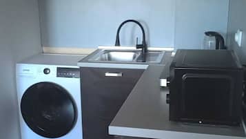 Apartment, 1 Bedroom, Mountain View | Laundry