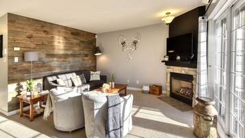Smart TV y chimenea