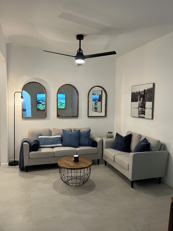 Living area - NEW_Casa Placita - Cozy 2-Bedroom Apt - Near Beaches - San Juan with WiFi, AC (San Juan)