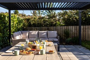 Outdoor dining - 4 Bed in Instow (oc-e30026) (Instow)