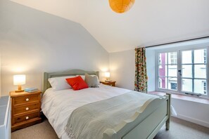 1 bedroom, iron/ironing board, free WiFi, bed sheets - 1 Bed in Wells (oc-h30450) (Wells)