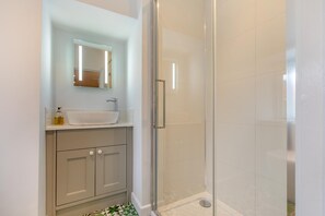 Towels - 1 Bed in Wells (oc-h30450) (Wells)
