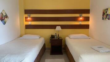 مكتب وواي فاي مجانًا