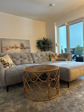 Smart TV, video library, computer monitors