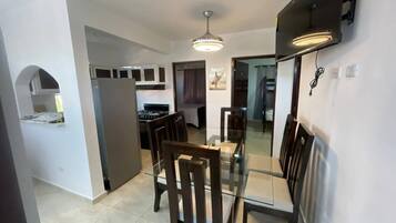 Apartment, 2 Bedrooms, Balcony | Dining room
