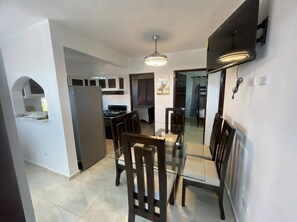 Apartment, 2 Bedrooms, Balcony | Dining room