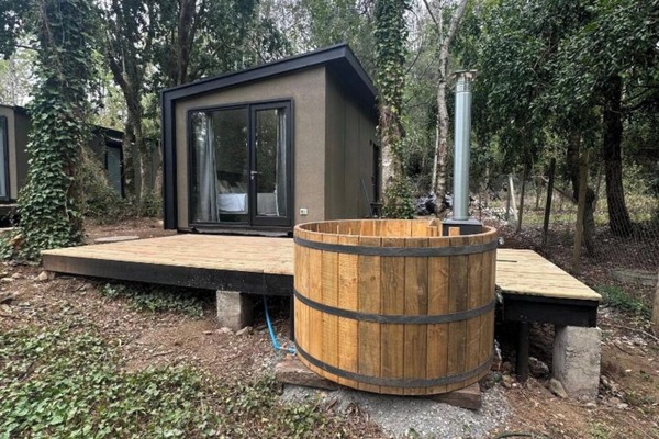 Bain à remous extérieur