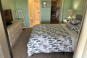 3 quartos, ferros/tábuas de passar roupa, Wi-Fi, roupa de cama