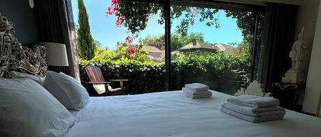 4 室のベッドルーム、アイロン / アイロン台、旅行用ベビーベッド、WiFi