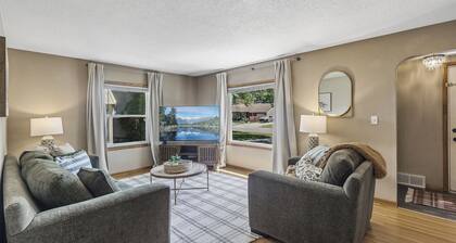 6th Street Retreat- Fenced 4BR/1BA MidTerm stay ok