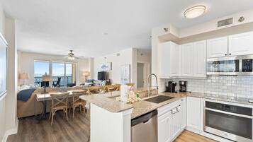 Condo, Multiple Beds (Beach Colony Tower 11A) | Private kitchen