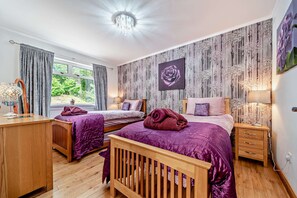 4 bedrooms, travel cot, WiFi, bed sheets