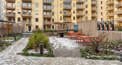 La Nordic Chic with free parking near outlet