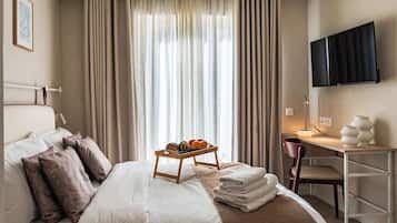 1 habitación, tabla de planchar con plancha, wifi y ropa de cama