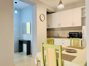 Appartement, 1 chambre, fumeurs, balcon | Salle à manger