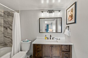 Hair dryer, towels - Close to Ski Base Quite Complex Garage WIFI (Steamboat Springs)