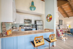 Fridge, microwave, oven, stovetop - Villa Sky@Poipu Kai, Resort Amenities, Sunset Walk To Beaches & Restaurants W/AC (Koloa)