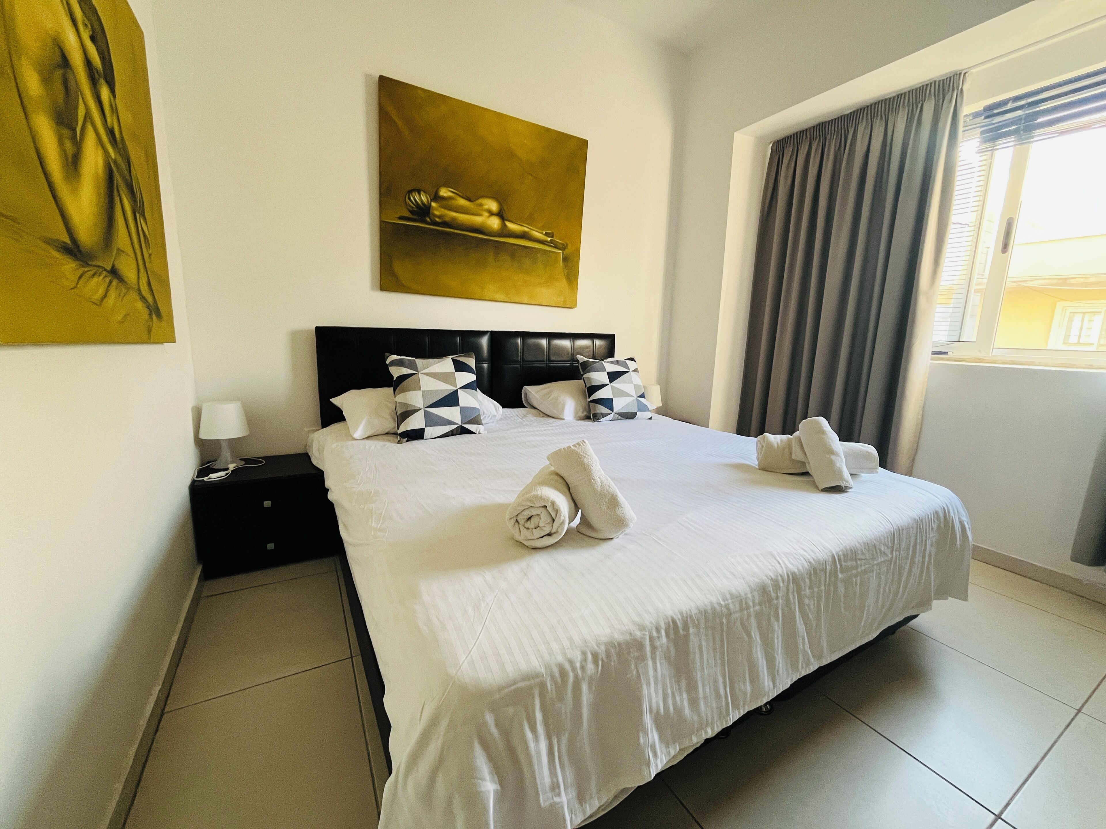 Dobbeltrom – superior | Minibar, skrivebord, blendingsgardiner og barnesenger (inkludert)