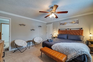 3 Schlafzimmer, Schreibtisch, Bügeleisen/Bügelbrett, WLAN