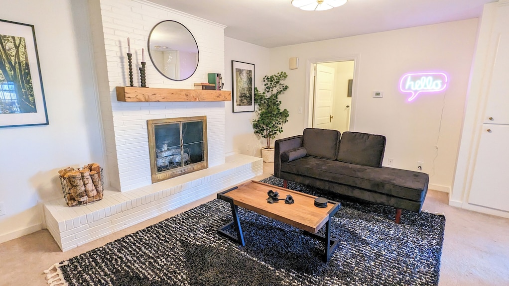 1 Bedroom Apt, Steps From Swamp Rabbit Trail, 15 Minute Walk To Main St. - Greenville, ME
