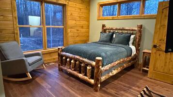 4 chambres, bureau, fer et planche à repasser, lit parapluie