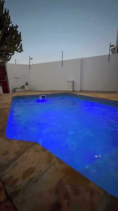 Comfortable 3-bedroom home conveniently located in Cape Town City