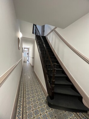 Pasillos con barandal