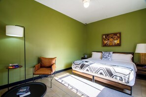Deluxe Apartment, Patio | 1 bedroom, blackout drapes, iron/ironing board, free WiFi