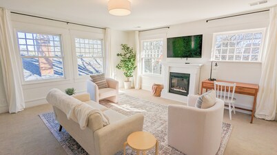 1br Apt in Historic Triplex - 5min walk Swamp Rabbit Trail, 15min walk to dntwn