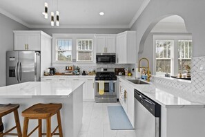 Fridge, microwave, oven, stovetop - Historic Bungalow | Minutes from Downtown Tampa! (Tampa)