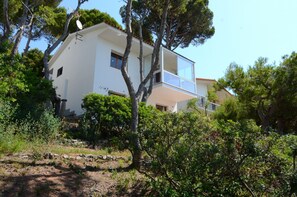 Apartment | Exterior - Apartment in Spain Near Nature Reserve (Torroella de Montgrí)
