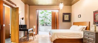 Amazing 6 Bedroom House in the Heart of Condesa