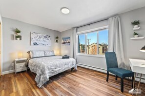 2 室のベッドルーム、WiFi