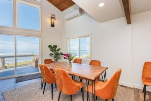Dining - Strait Surf - A Quiet Waterfront Escape (Port Angeles)