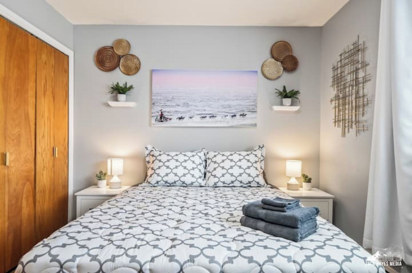 2 室のベッドルーム、WiFi