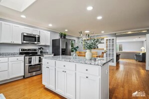 Private kitchen - UMED Polar Penthouse (Anchorage)