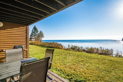 Cozy Lake Home in Two Harbors MN