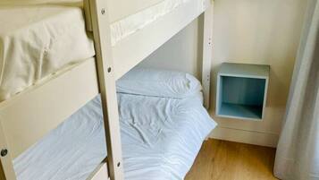 2 Schlafzimmer, Schreibtisch, WLAN